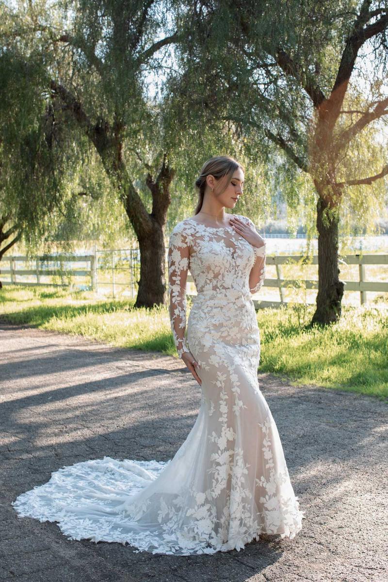 Essense Bridal Collection Style Number D3776 - 3