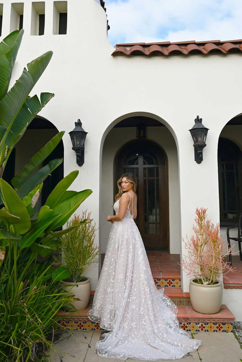 Essense Bridal Collection Style Number D3779 - 4