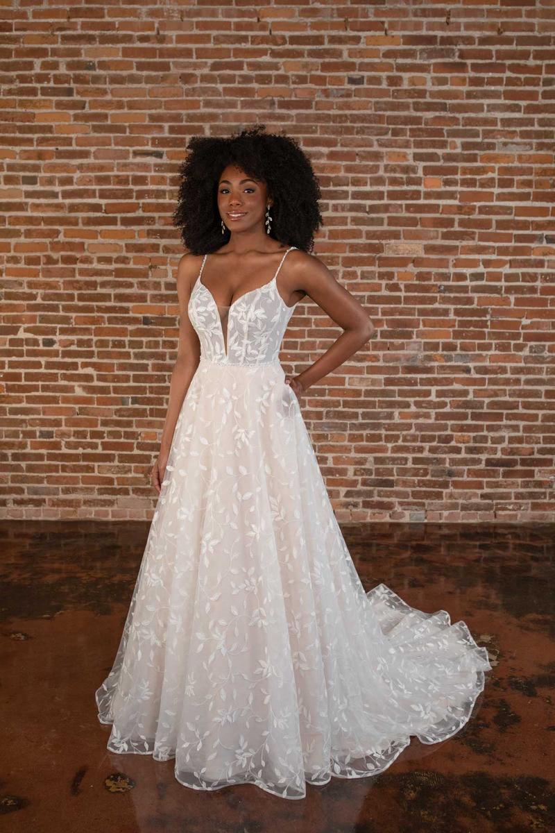 Essense Bridal Collection Style Number D3779 - 5