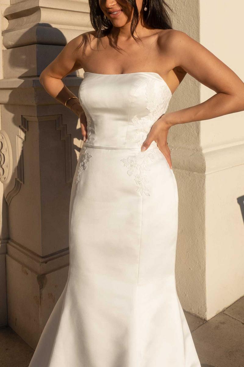 Essense Bridal Collection Style Number D3780 - 8