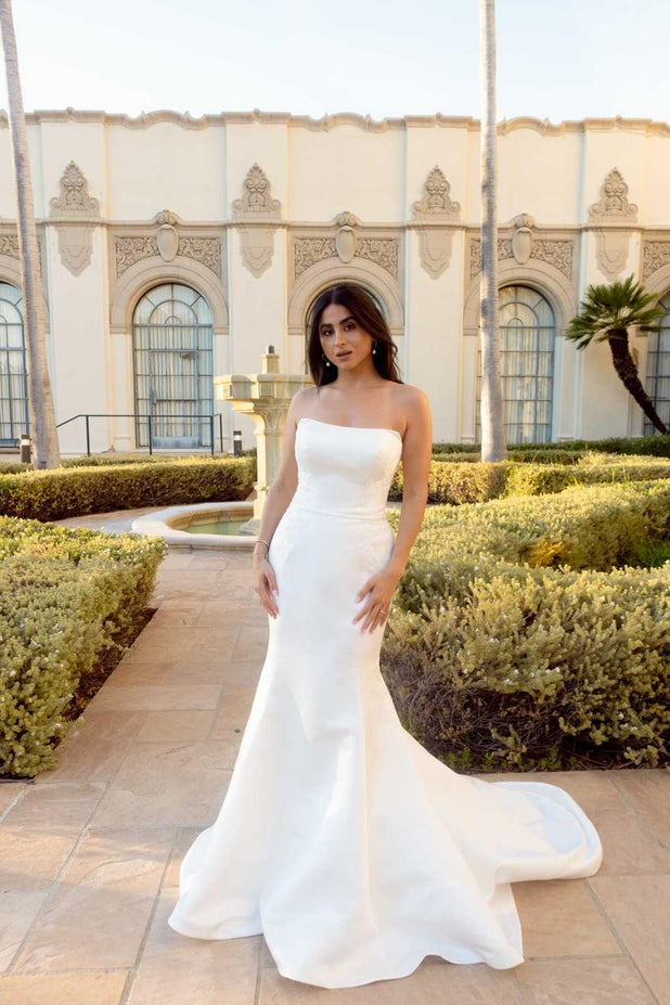 Essense Bridal Collection Style Number D3780 - 1