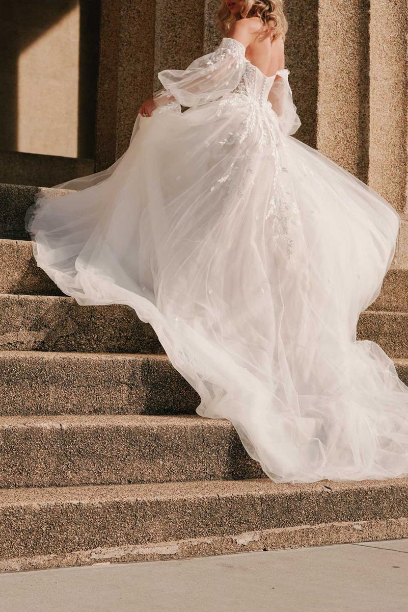 Essense Bridal Collection Style Number D3787 - 10