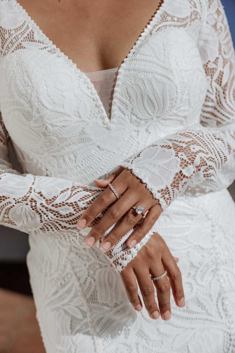 Essense Bridal Collection Style Number D3791 - 9