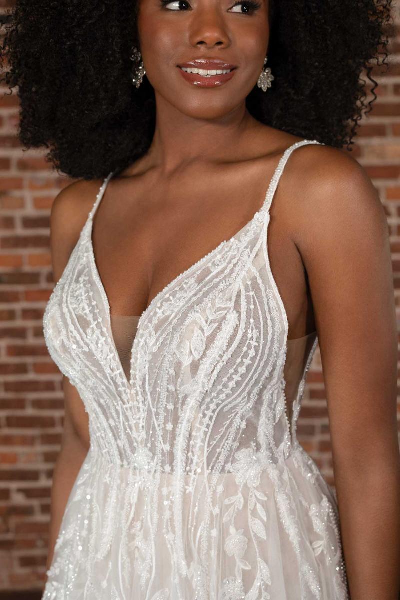 Essense Bridal Collection Style Number D3799 - 9