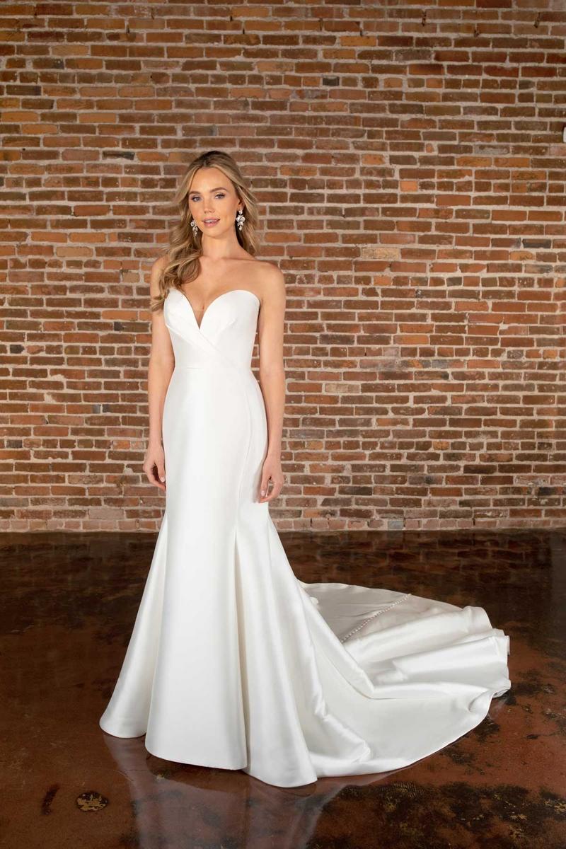 Essense Bridal Collection Style Number D3822 - 9
