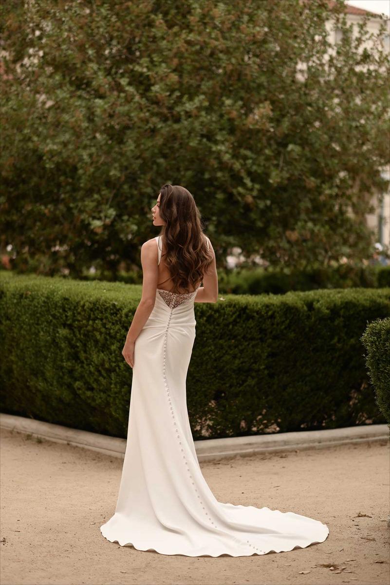 Essense Bridal Collection Style Number D3823 - 4