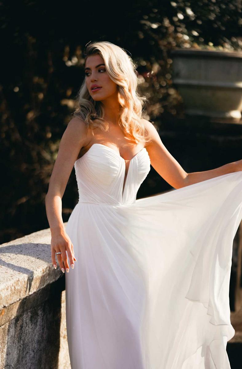 Essense Bridal Collection Style Number D3824 - 10