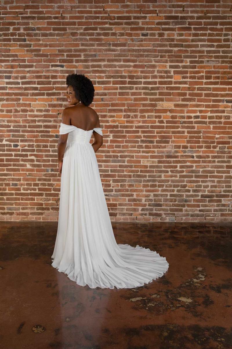 Essense Bridal Collection Style Number D3824 - 2