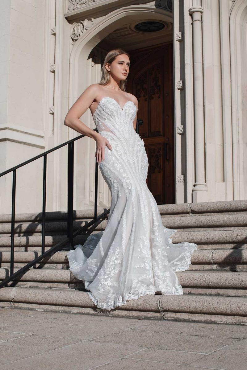 Essense Bridal Collection Style Number D3838 - 3