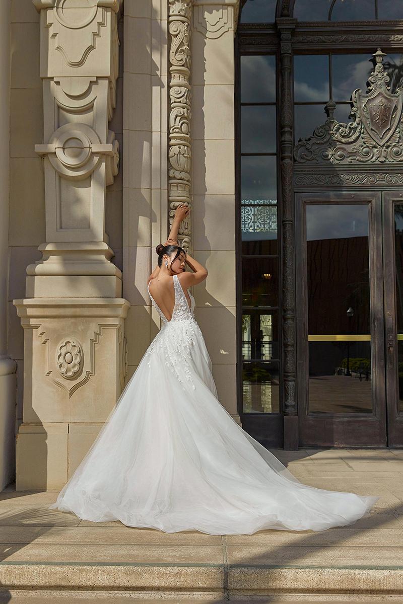 Essense Bridal Collection Style Number D3881 - 2