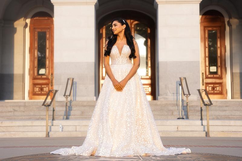 Essense Bridal Collection Style Number D3899 - 3