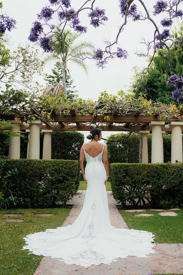 Essense Bridal Collection Style Number D3930 - 2