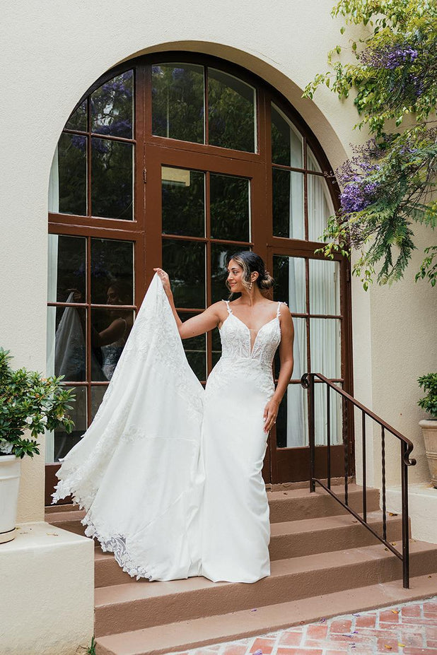Essense Bridal Collection Style Number D3930 - 1