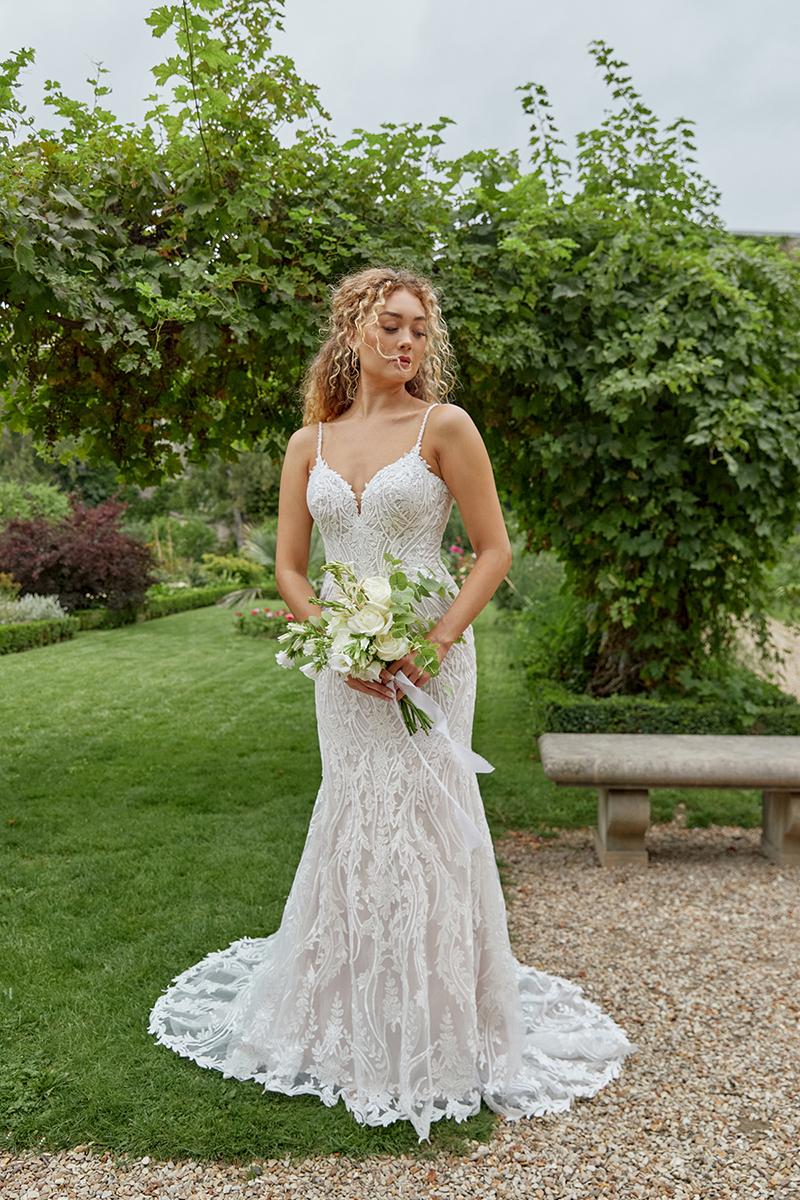 Essense Bridal Collection Style Number D3931 - 1
