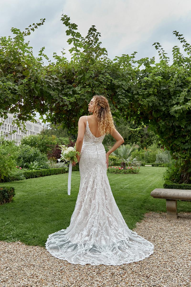 Essense Bridal Collection Style Number D3931 - 2
