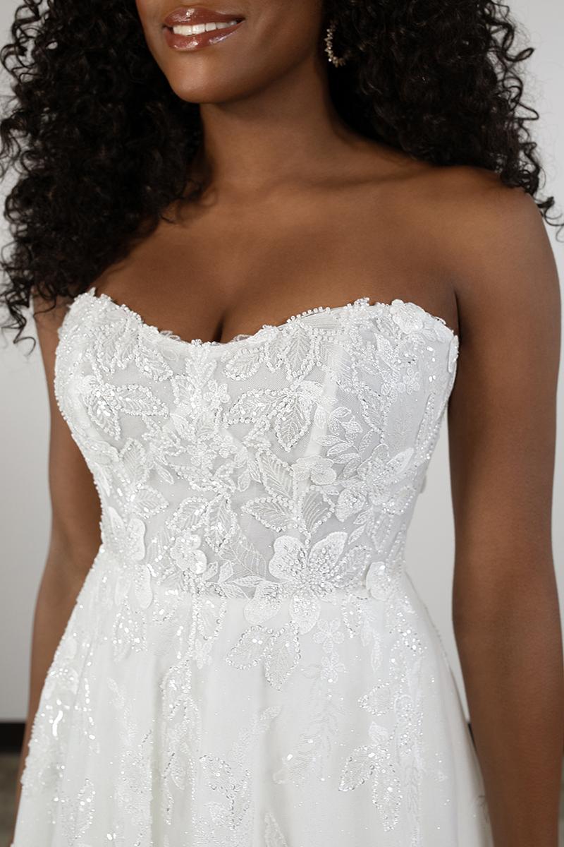 Essense Bridal Collection Style Number D3940 - 5