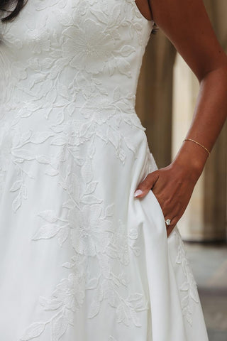 Essense Bridal Collection Style Number D3965 - 8