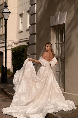 Essense Bridal Collection Style Number D3971 - 2