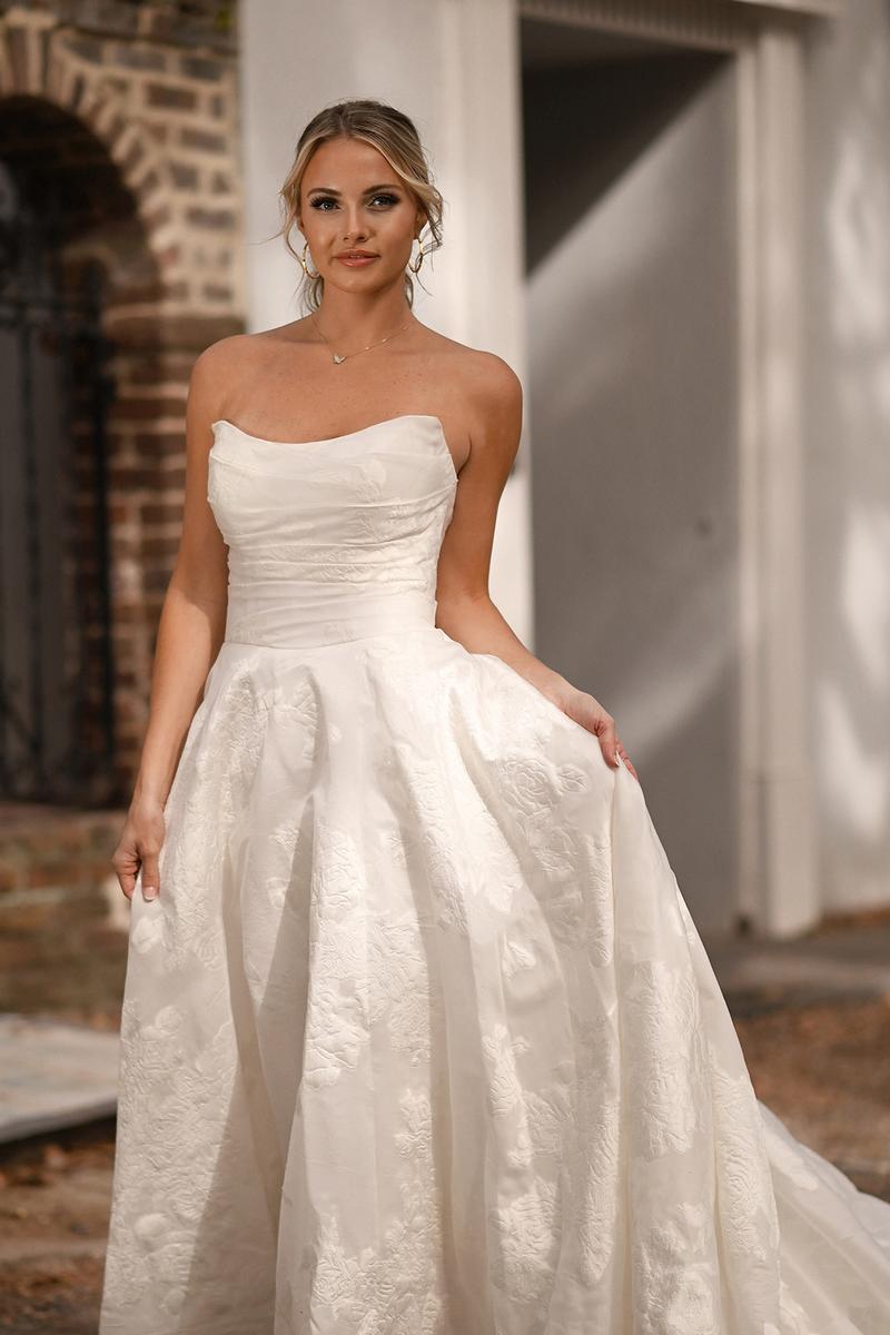 Essense Bridal Collection Style Number D3971 - 6