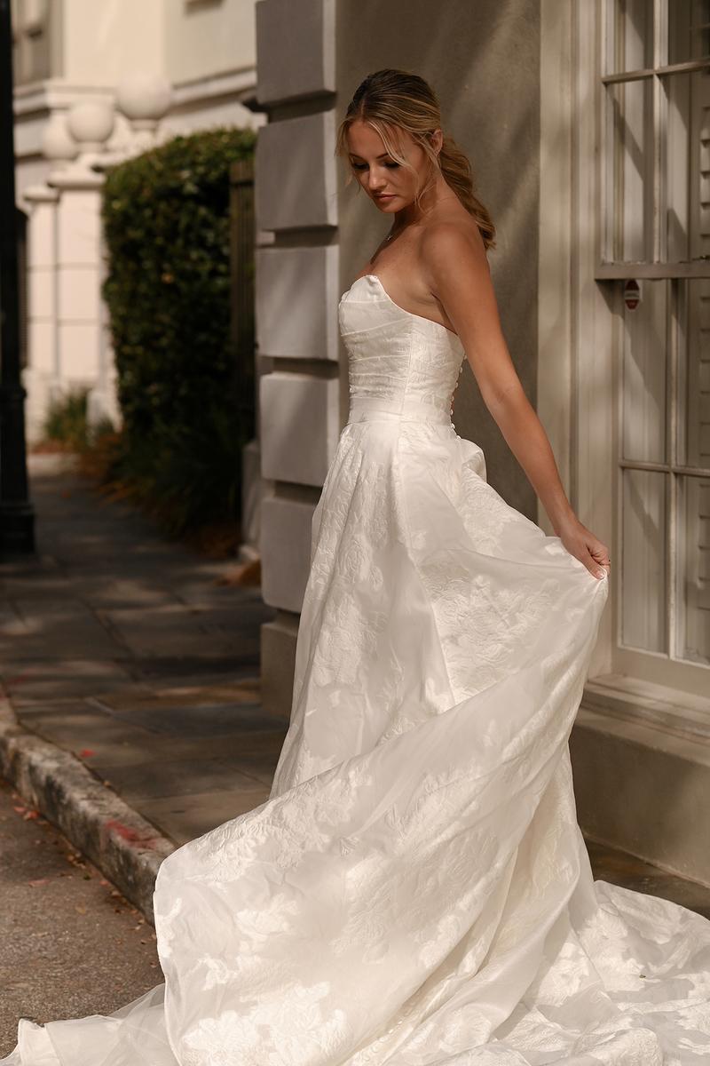 Essense Bridal Collection Style Number D3971 - 4