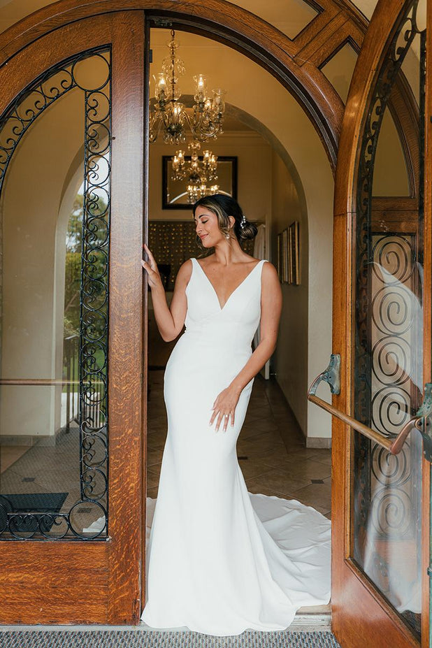 Essense Bridal Collection Style Number D3985 - 1