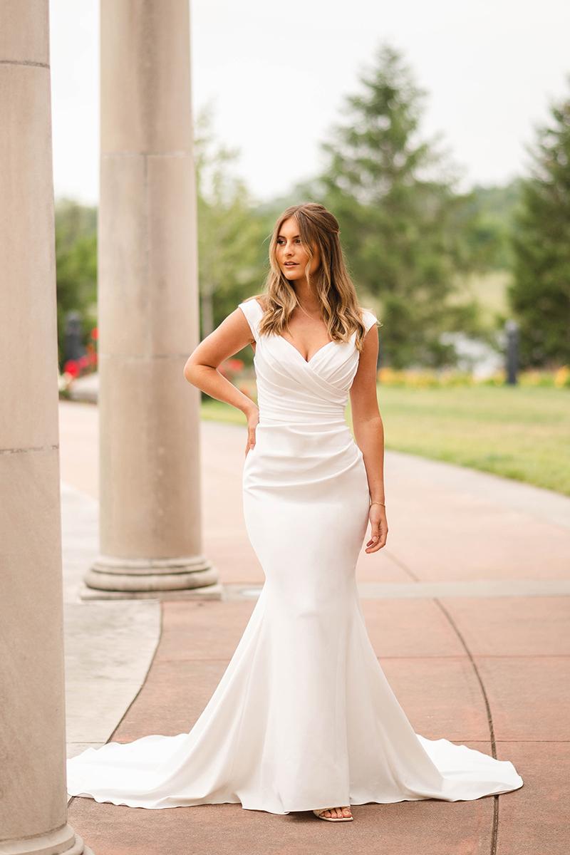 Essense Bridal Collection Style Number D3986 - 1