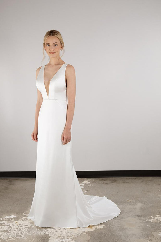 Essense Bridal Collection Style Number D3987 - 1