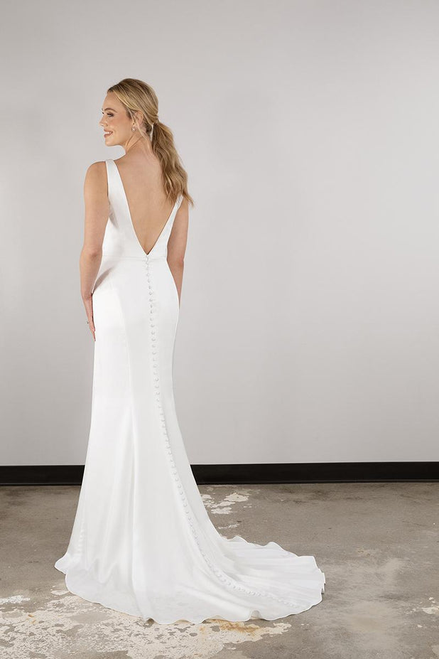 Essense Bridal Collection Style Number D3987 - 2