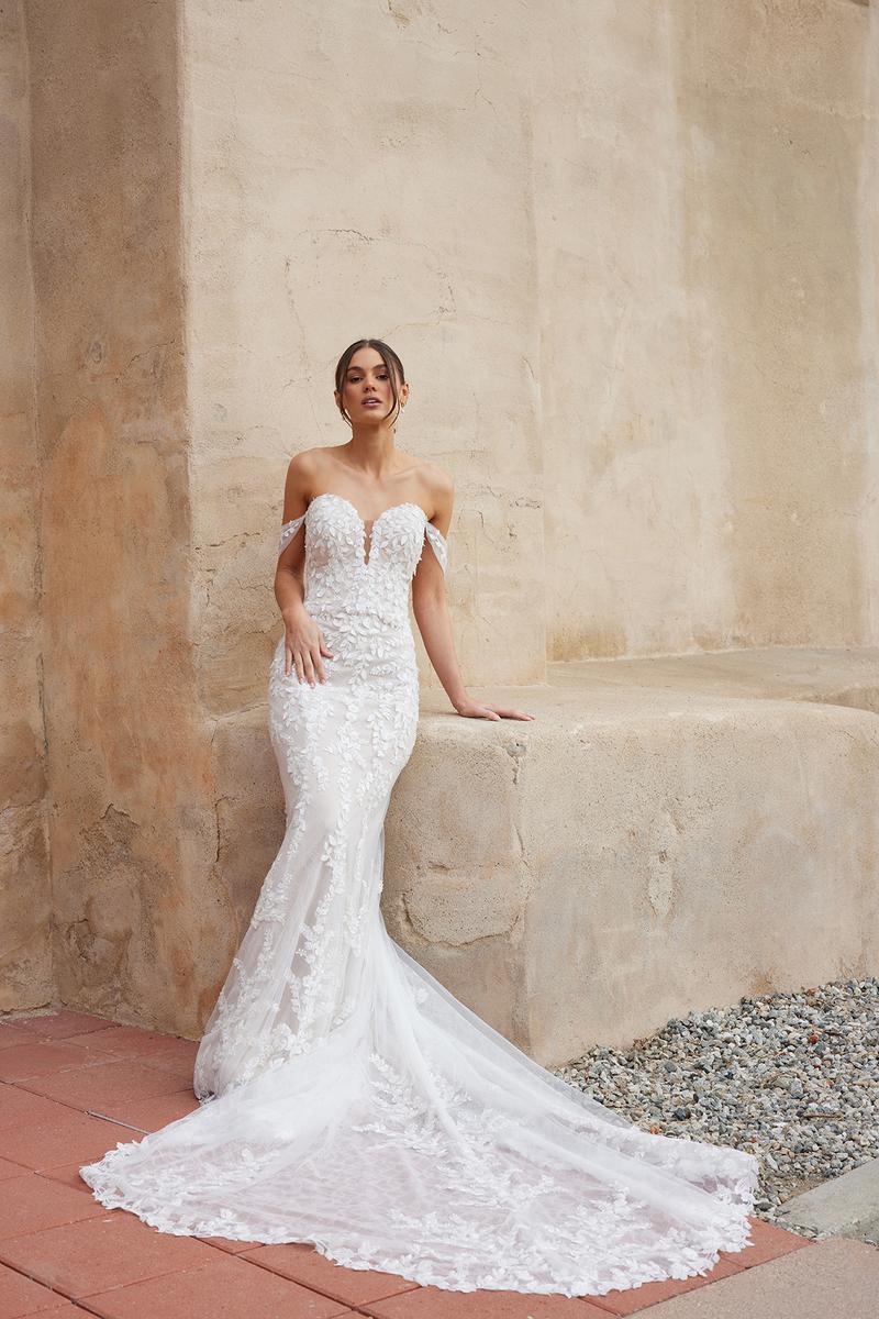 Essense Bridal Collection Style Number D3992 - 3