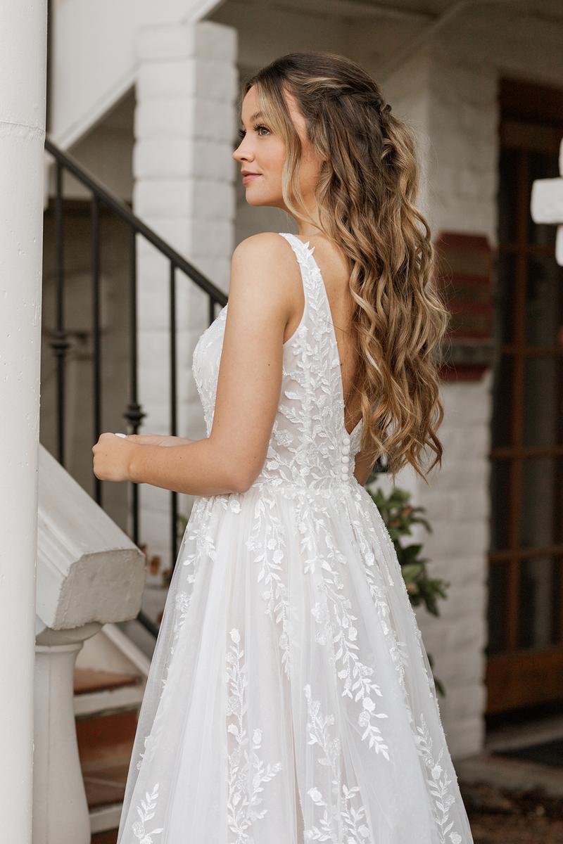 Essense Bridal Collection Style Number D4007 - 6