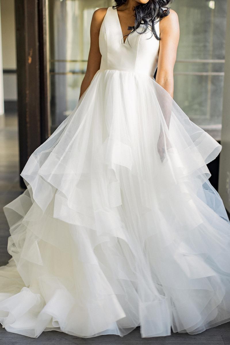 Essense Bridal Collection Style Number D4012 - 8