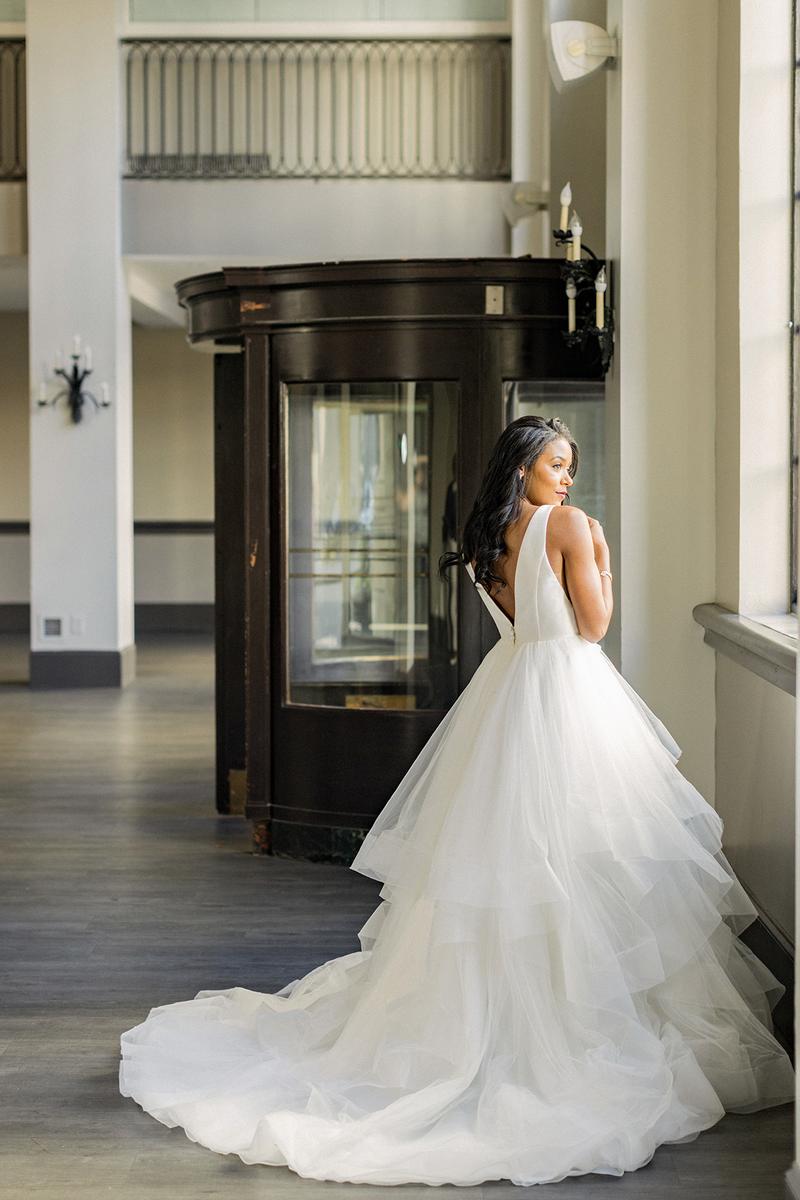 Essense Bridal Collection Style Number D4012 - 6