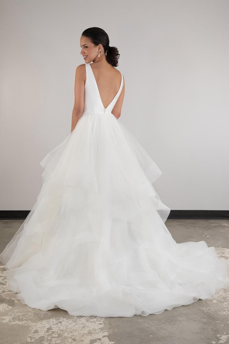 Essense Bridal Collection Style Number D4012 - 4