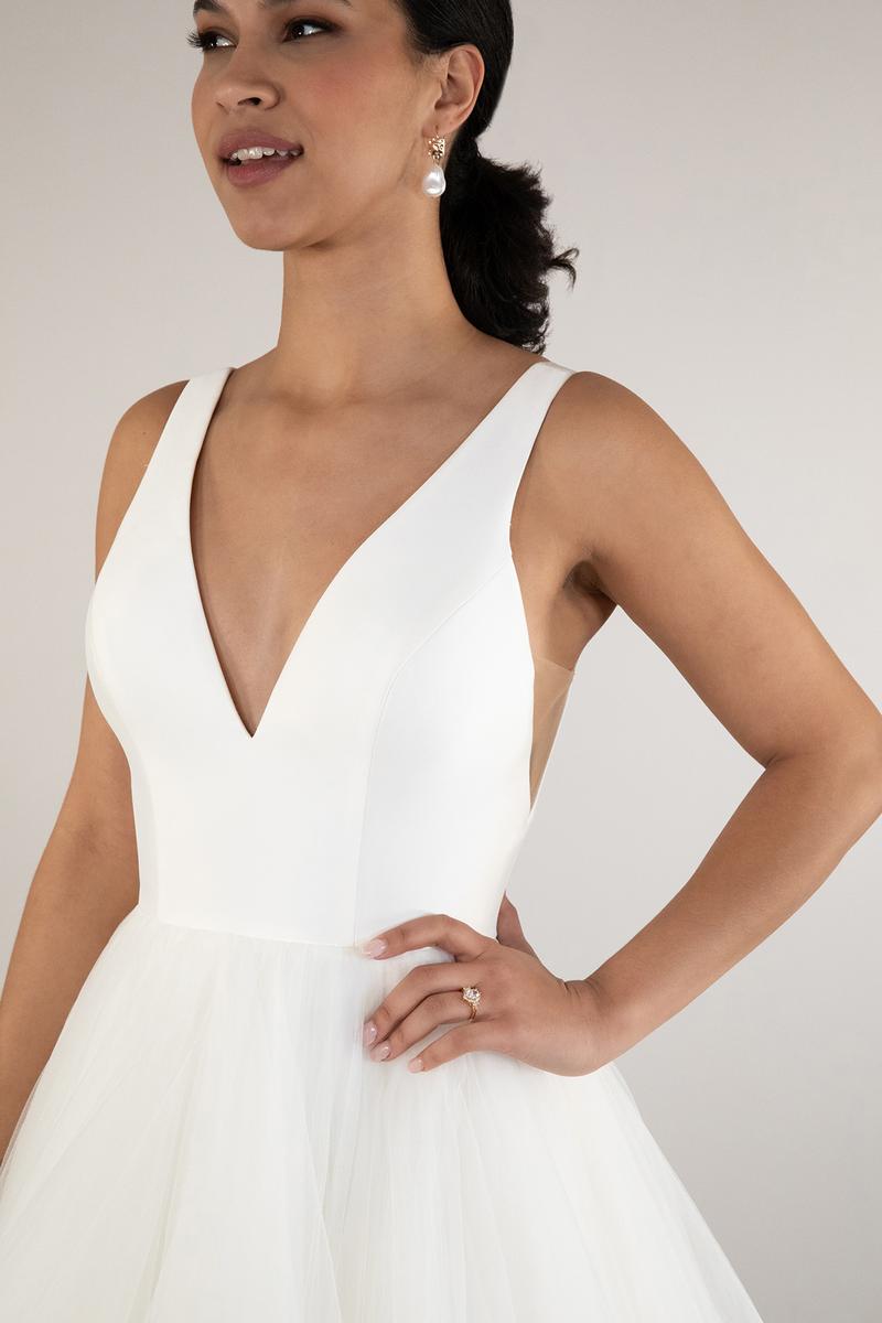 Essense Bridal Collection Style Number D4012 - 10