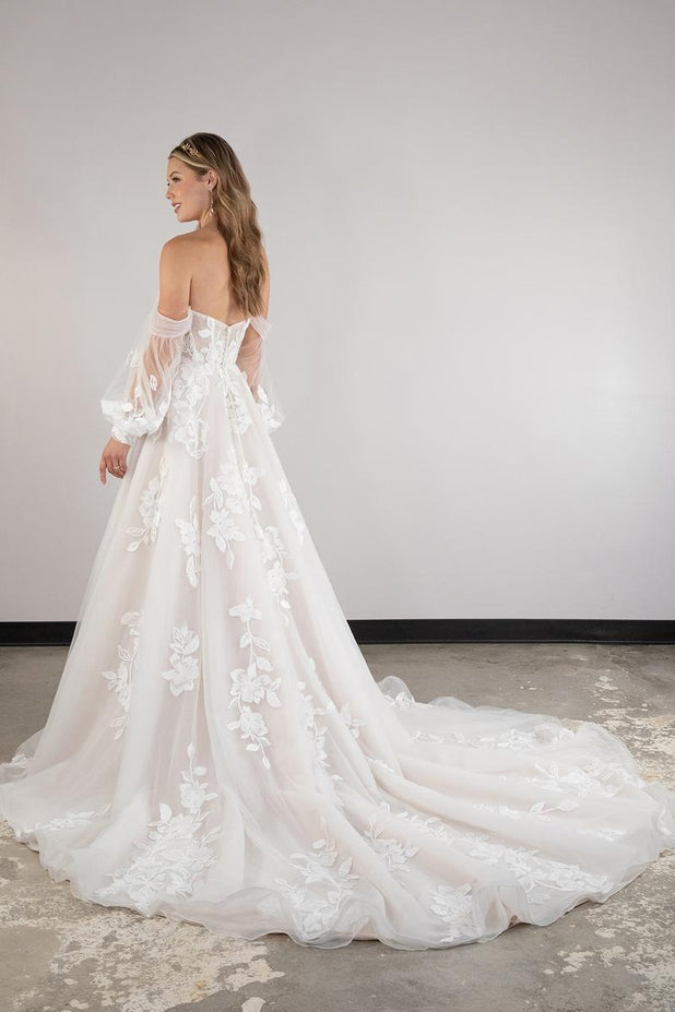 Essense Bridal Collection Style Number D4029 - 2