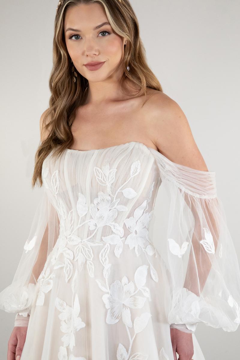 Essense Bridal Collection Style Number D4029 - 10