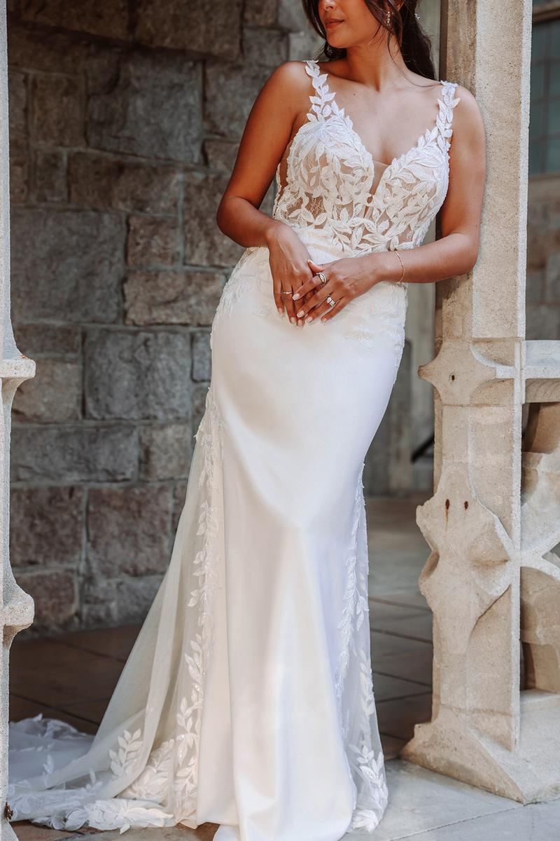 Essense Bridal Collection Style Number D4037 - 7