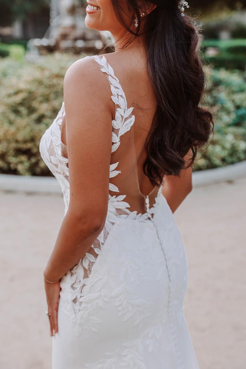 Essense Bridal Collection Style Number D4037 - 10