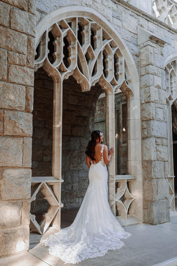 Essense Bridal Collection Style Number D4037 - 2