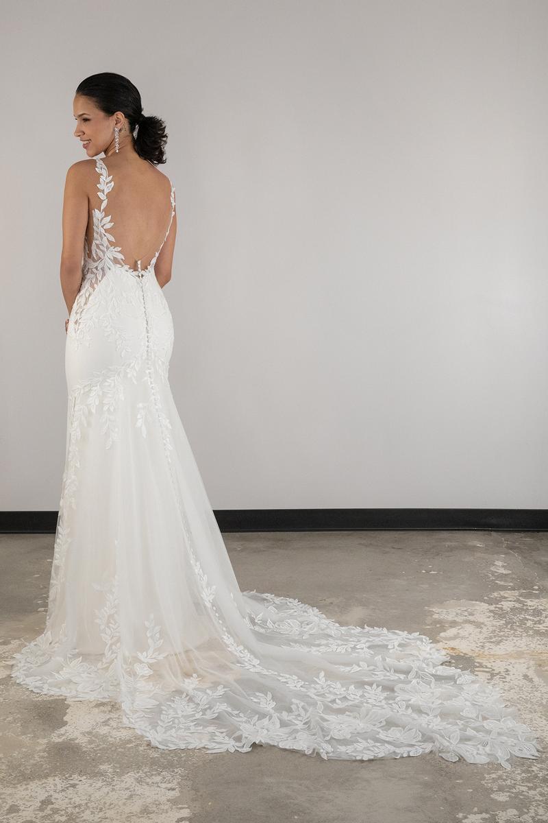 Essense Bridal Collection Style Number D4037 - 4