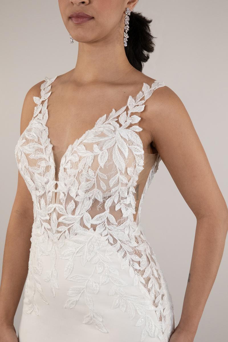 Essense Bridal Collection Style Number D4037 - 9