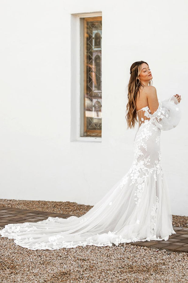 Essense Bridal Collection Style Number D4038 - 2