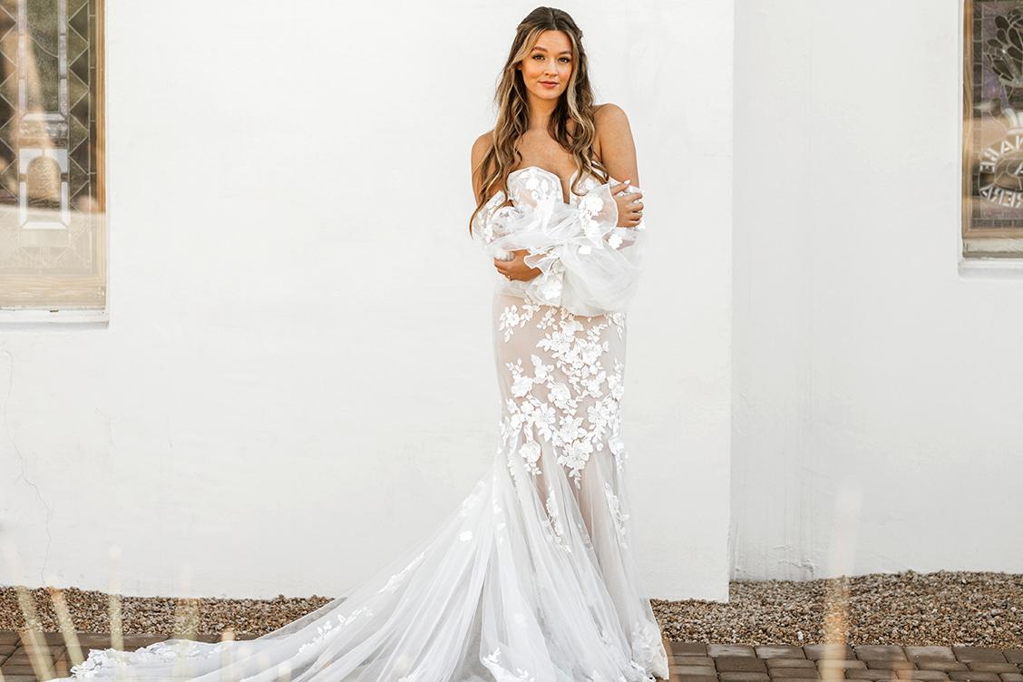 Essense Bridal Collection Style Number D4038 - 5