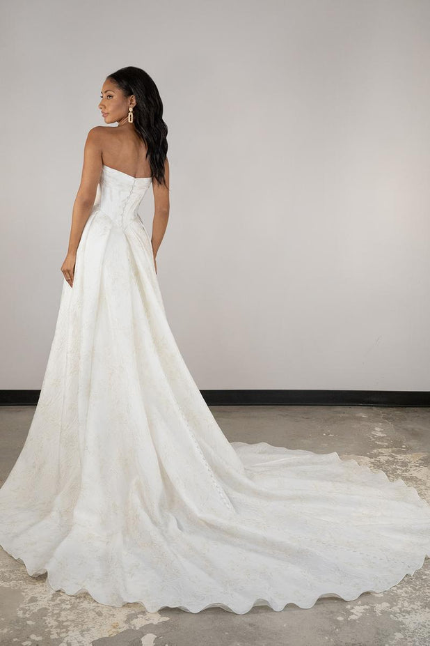 Essense Bridal Collection Style Number D4080 - 2