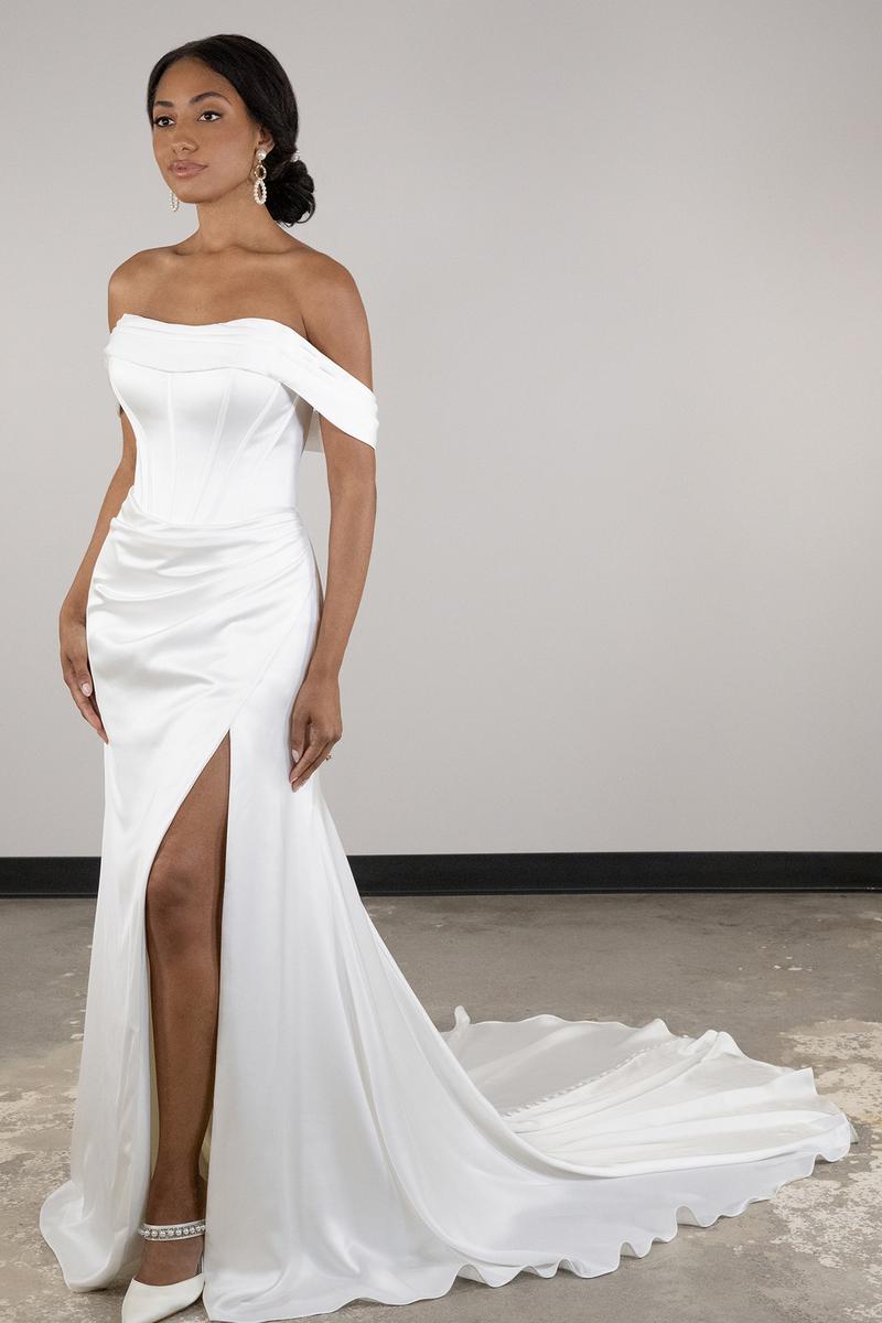 Essense Bridal Collection Style Number D4093 - 1