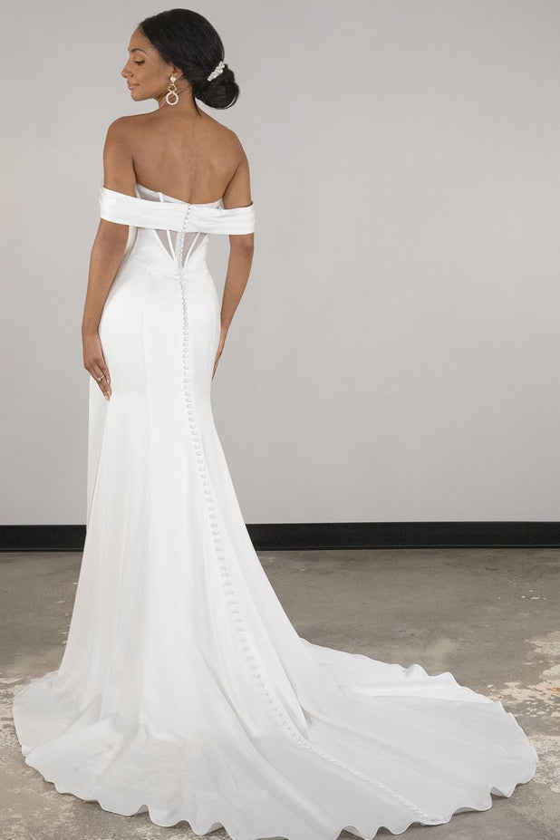 Essense Bridal Collection Style Number D4093 - 2