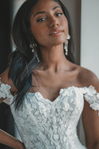 Essense Bridal Collection Style Number D4106 - 7