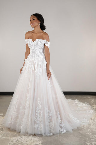 Essense Bridal Collection Style Number D4106 - 5