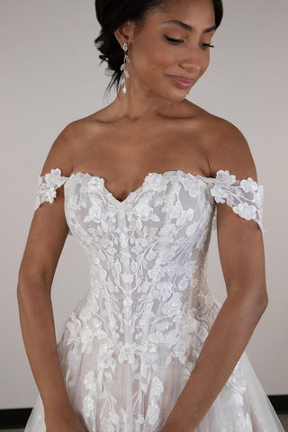 Essense Bridal Collection Style Number D4106 - 6