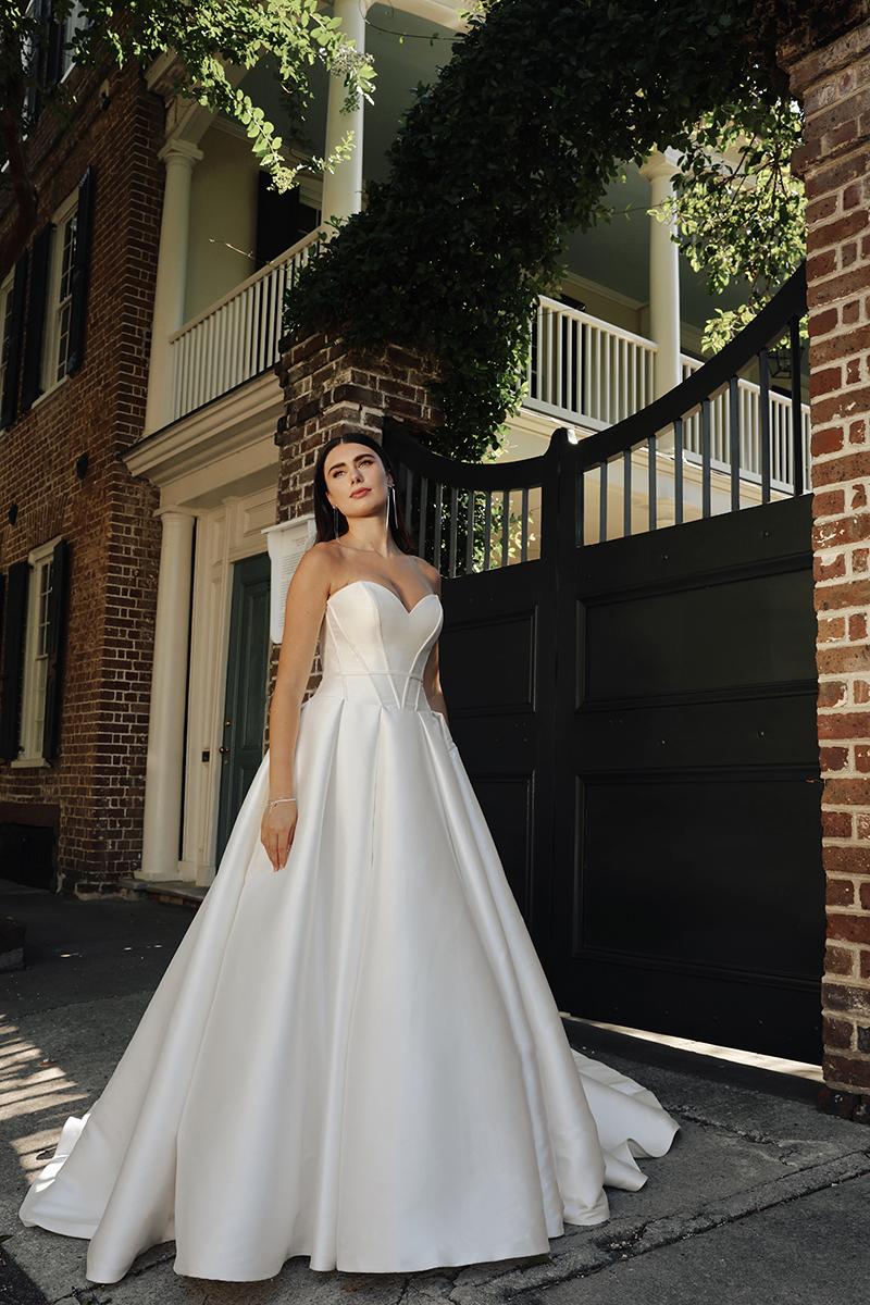 Essense Bridal Collection Style Number D4117 - 1